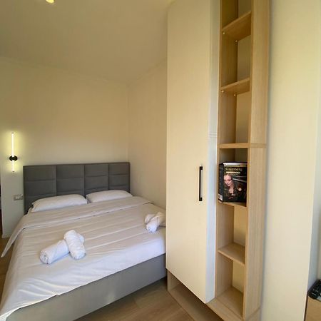 Cozycomfy Studio Tiranë Ngoại thất bức ảnh