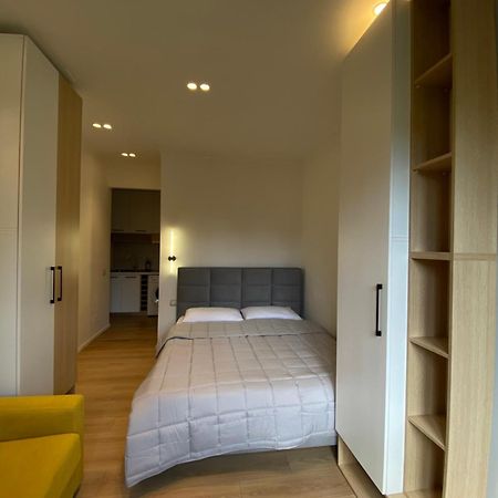 Cozycomfy Studio Tiranë Ngoại thất bức ảnh